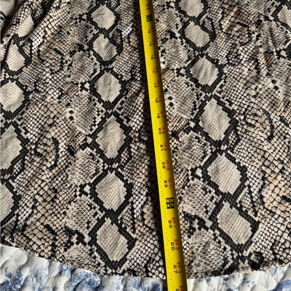 Boutique v neck long sleeve blouse size xl - Picture 9 of 9